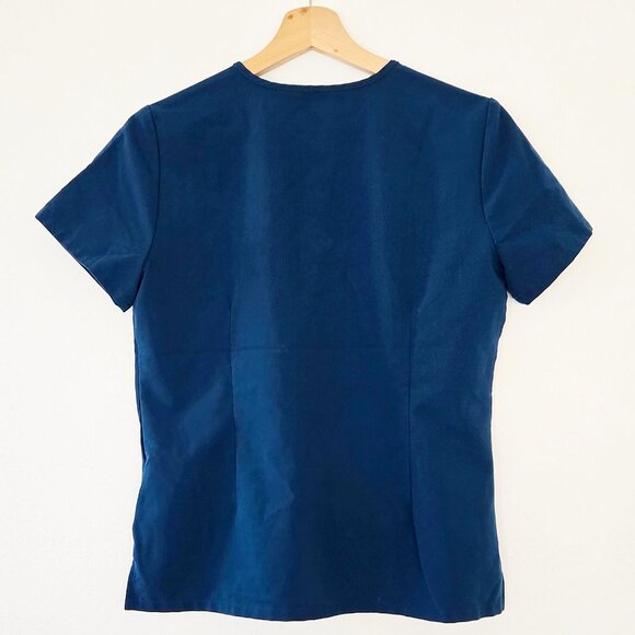 FIGS Catarina One-Pocket Scrub Top in Deep Reef - Picture 3 of 4